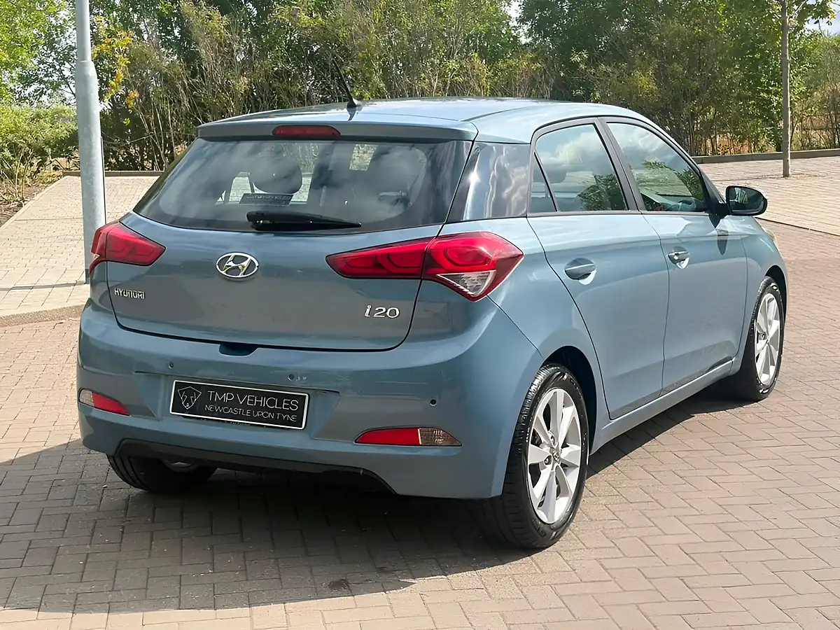 Used 2015 Hyundai I20 Se Blue - Interior and Exterior details 6