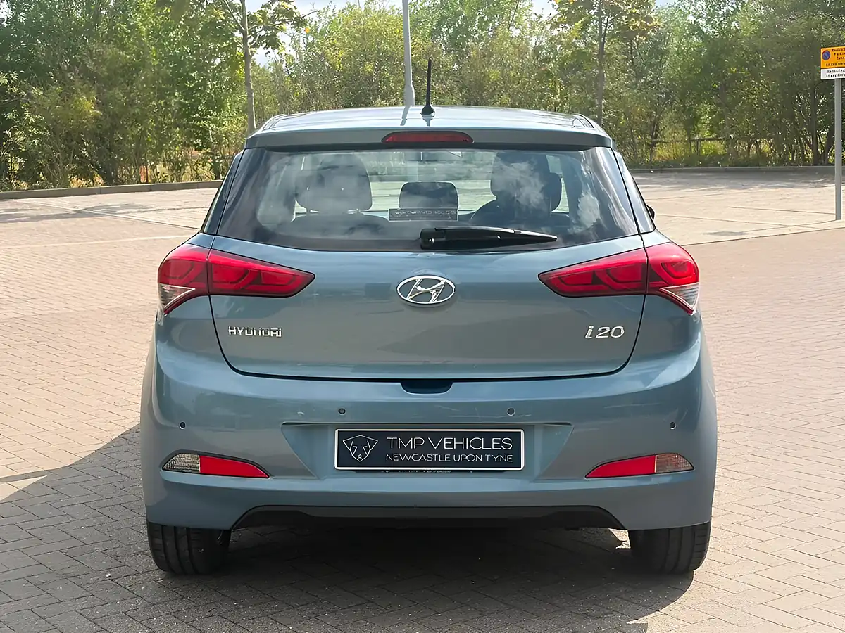Used 2015 Hyundai I20 Se Blue - Interior and Exterior details 7