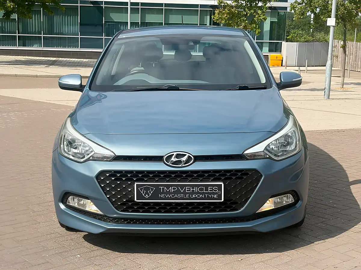Used 2015 Hyundai I20 Se Blue - Interior and Exterior details 8