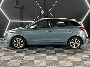 Used 2015 Hyundai I20 Se Blue - Interior and Exterior details 7