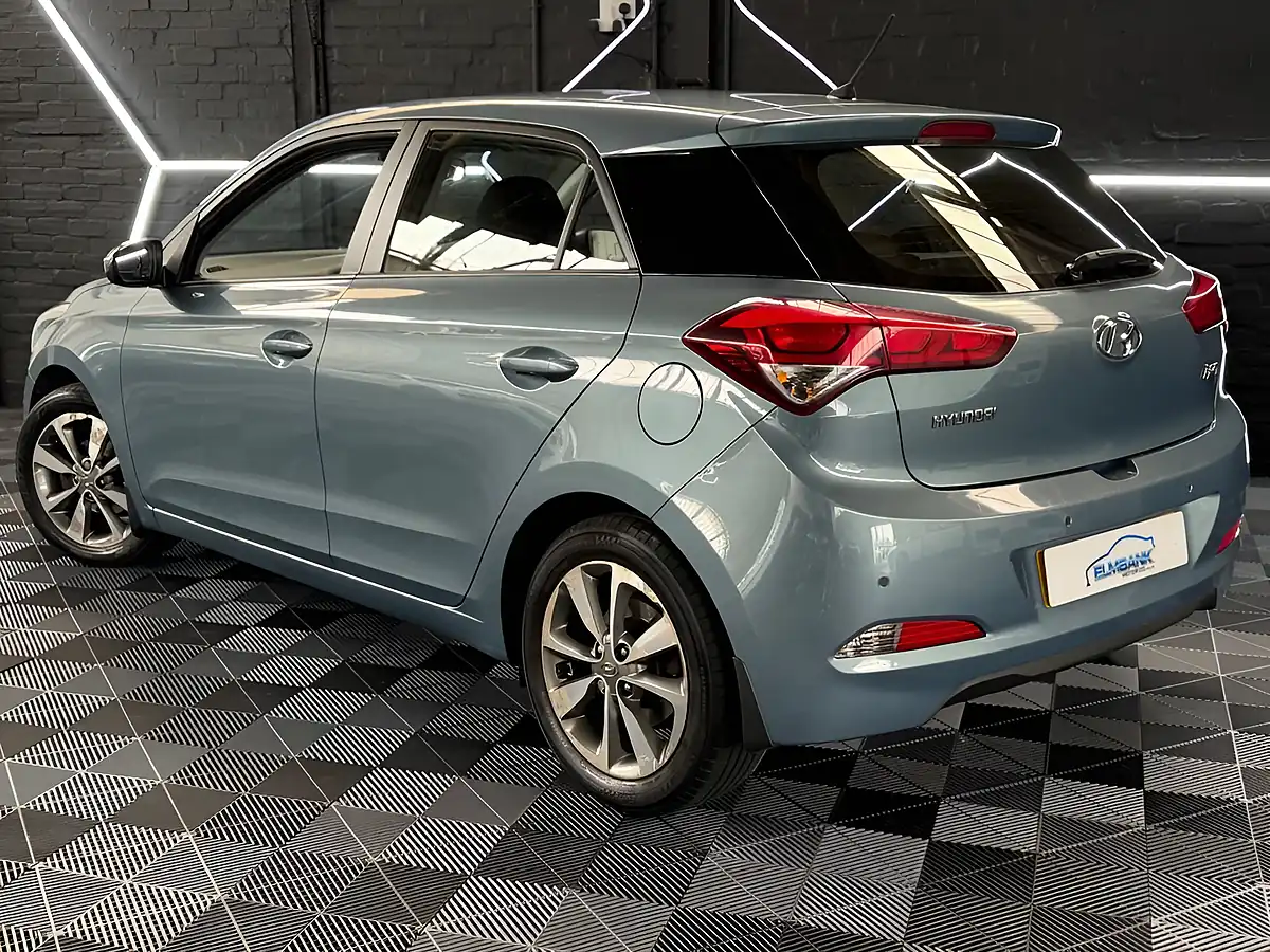 Used 2015 Hyundai I20 Se Blue - Interior and Exterior details 9