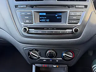 Used 2015 Hyundai I20 Se Coupe Black - Interior and Exterior details 11