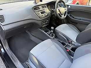 Used 2015 Hyundai I20 Se Coupe Black - Interior and Exterior details 14
