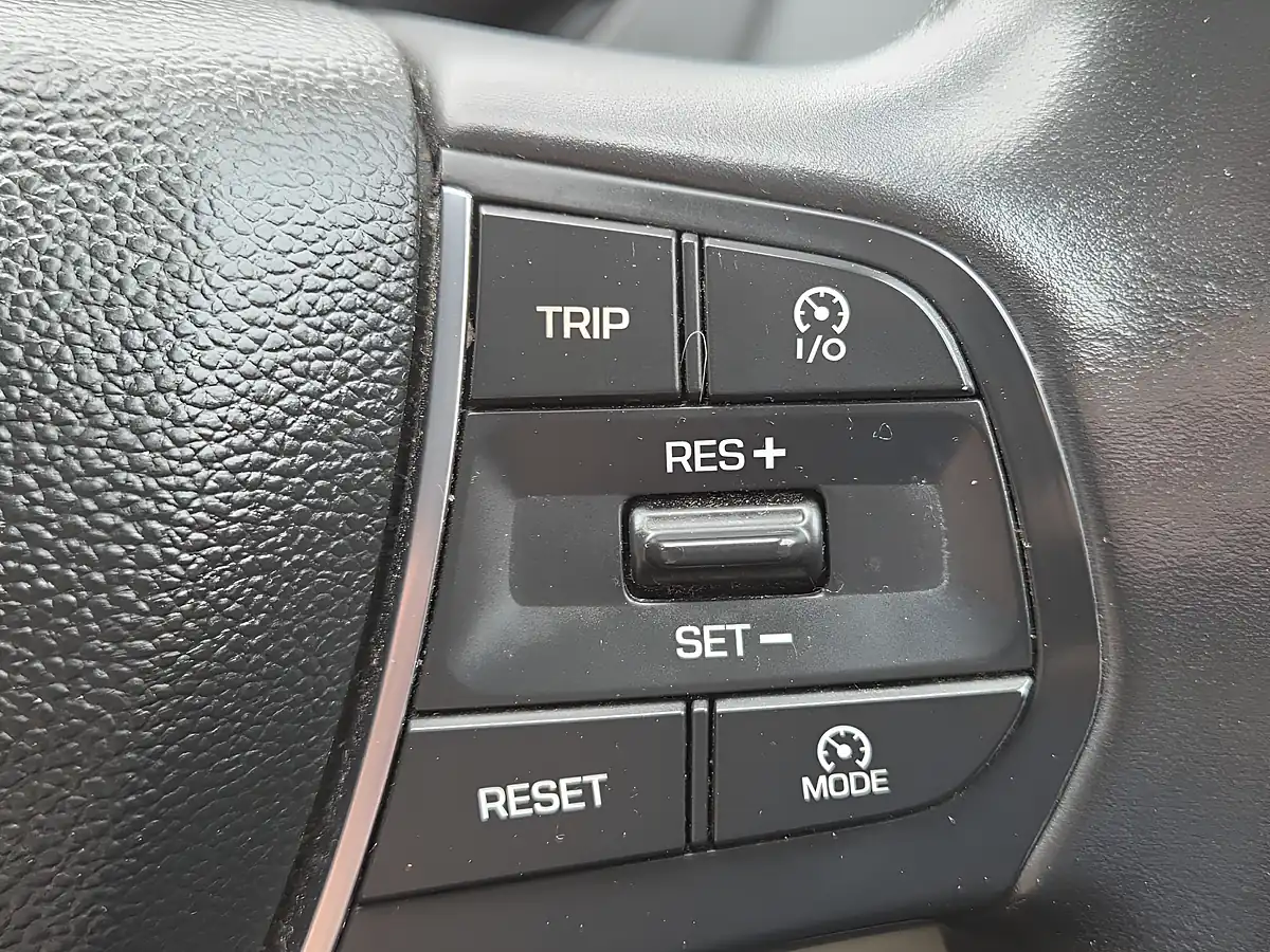 Used 2015 Hyundai I20 Se Orange - Interior and Exterior details 14