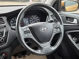 Used 2015 Hyundai I20 Se Orange - Interior and Exterior details 8