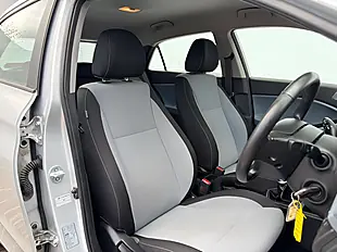 Used 2015 Hyundai i20 Se Sleek Silver - Interior and Exterior details 10