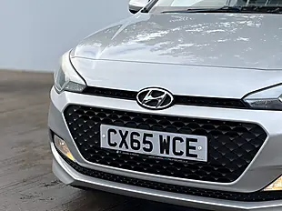 Used 2015 Hyundai i20 Se Sleek Silver - Interior and Exterior details 15