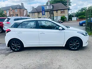 Used 2015 Hyundai i20 Se White - Interior and Exterior details 10