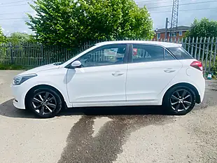 Used 2015 Hyundai i20 Se White - Interior and Exterior details 11