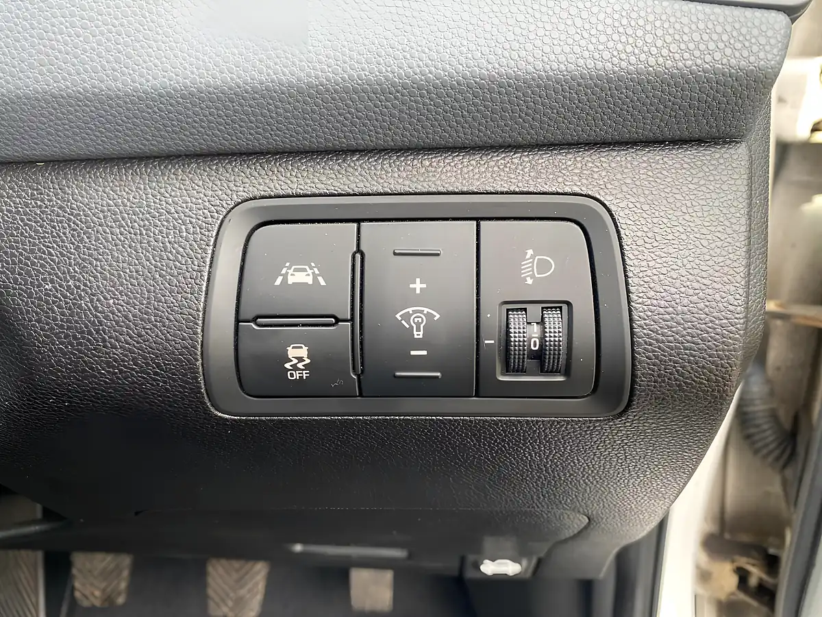 Used 2015 Hyundai i20 Se White - Interior and Exterior details 17