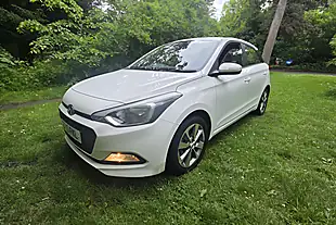 Used 2015 Hyundai i20 Se White - Interior and Exterior details 3