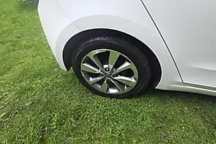 Used 2015 Hyundai i20 Se White - Interior and Exterior details 9