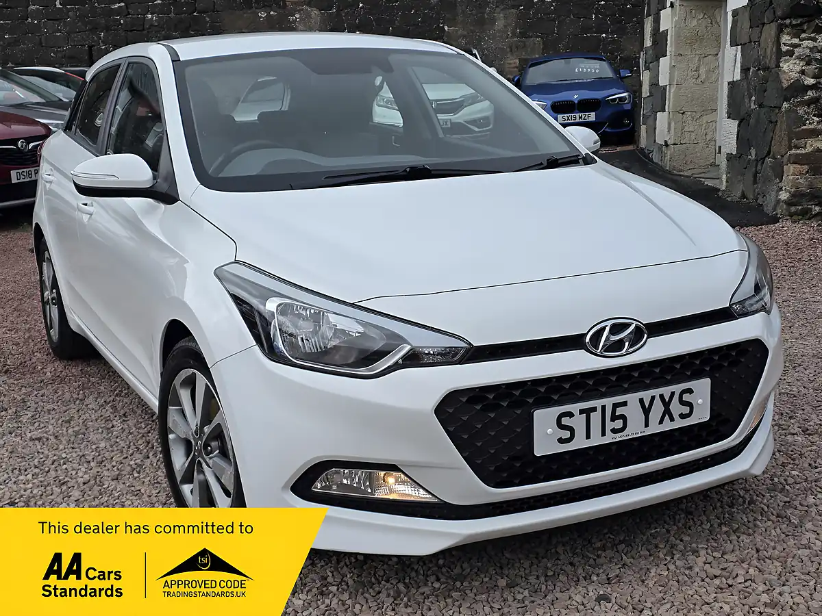 Used 2015 Hyundai I20 Se White - Front View