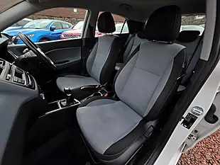 Used 2015 Hyundai I20 Se White - Interior and Exterior details 10