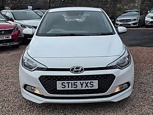 Used 2015 Hyundai I20 Se White - Interior and Exterior details 3