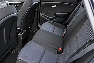 Used 2015 Hyundai i30 Blue Drive S Black - Interior and Exterior details 12