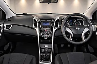 Used 2015 Hyundai i30 Blue Drive S Black - Interior and Exterior details 16