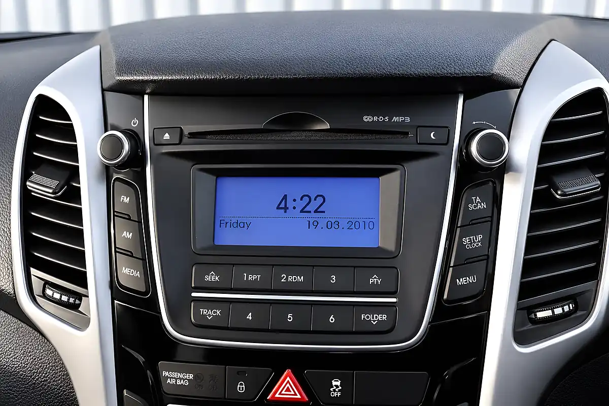 Used 2015 Hyundai i30 Blue Drive S Black - Interior and Exterior details 17