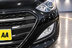 Used 2015 Hyundai i30 Blue Drive S Black - Interior and Exterior details 5