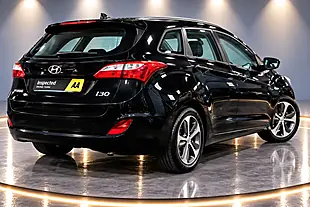 Used 2015 Hyundai i30 Blue Drive S Black - Interior and Exterior details 9