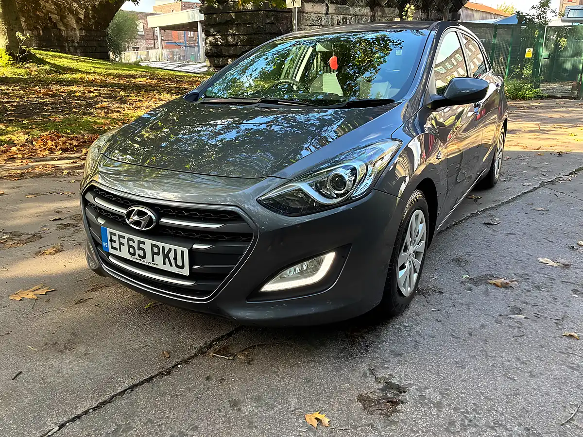 Used 2015 Hyundai i30 Blue Drive S Grey - Interior and Exterior details 11