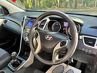 Used 2015 Hyundai i30 Blue Drive S Grey - Interior and Exterior details 12