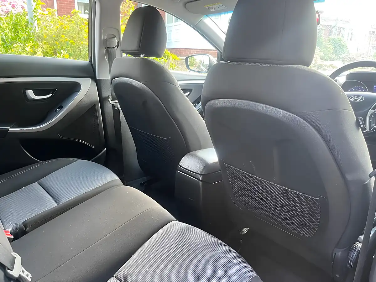 Used 2015 Hyundai i30 Blue Drive Se Black - Interior and Exterior details 15