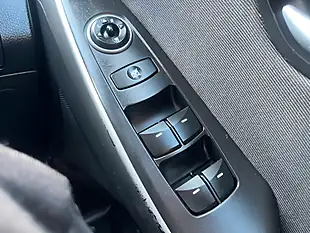 Used 2015 Hyundai i30 Blue Drive Se Black - Interior and Exterior details 17