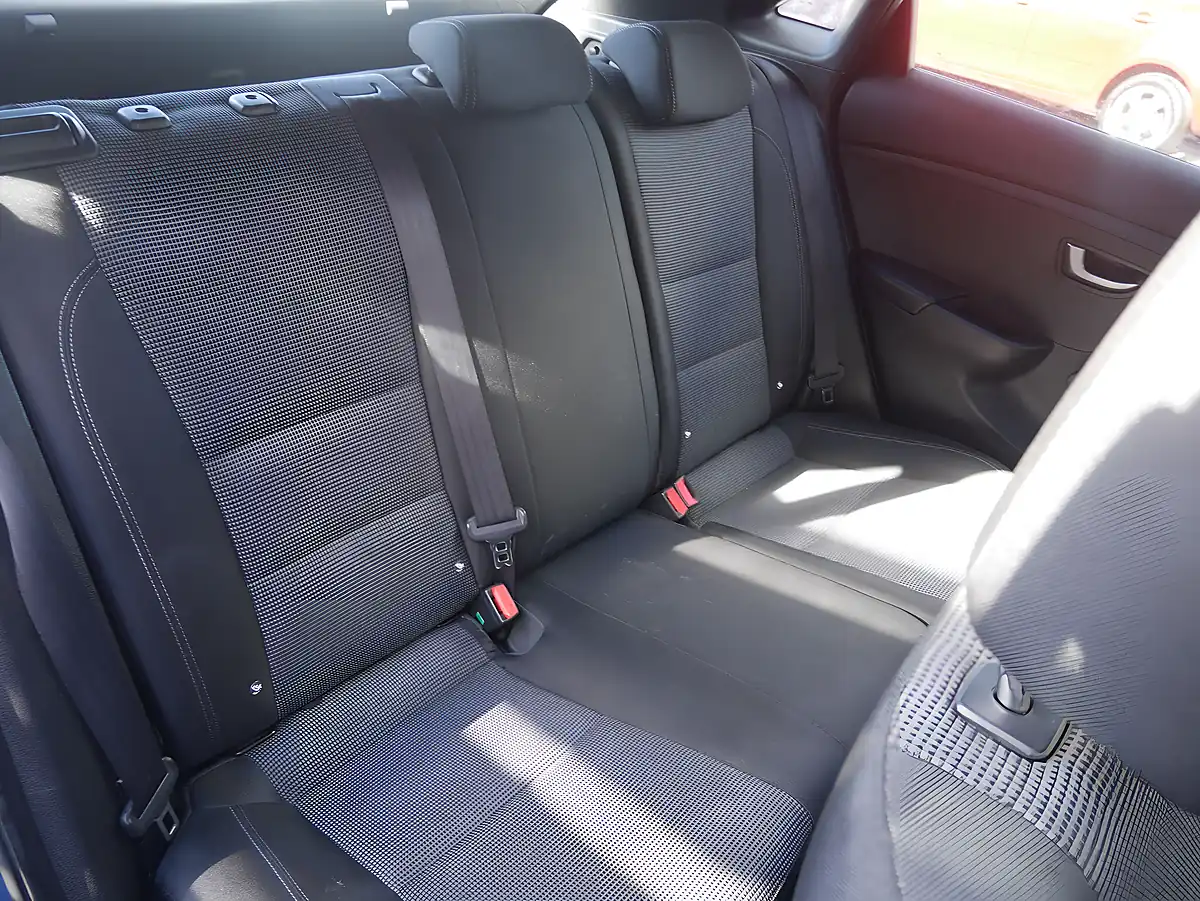 Used 2015 Hyundai I30 S Ara Blue - Interior and Exterior details 10