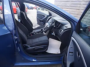 Used 2015 Hyundai I30 S Ara Blue - Interior and Exterior details 11