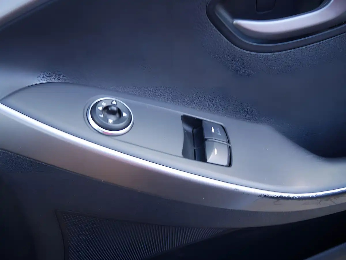 Used 2015 Hyundai I30 S Ara Blue - Interior and Exterior details 17