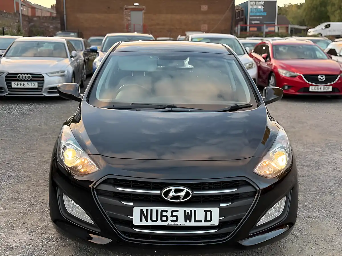 Used 2015 Hyundai I30 Se Black - Interior and Exterior details 2