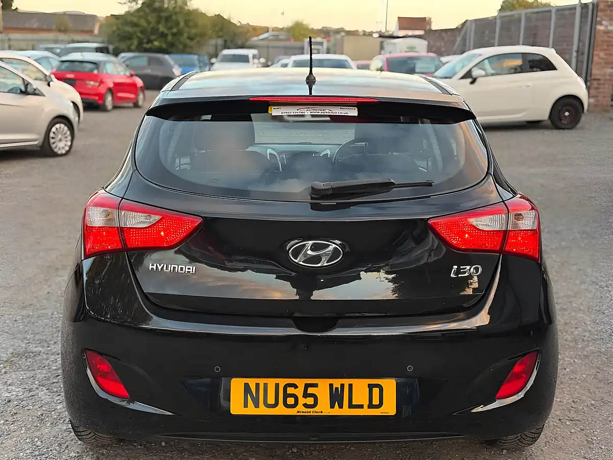 Used 2015 Hyundai I30 Se Black - Interior and Exterior details 6