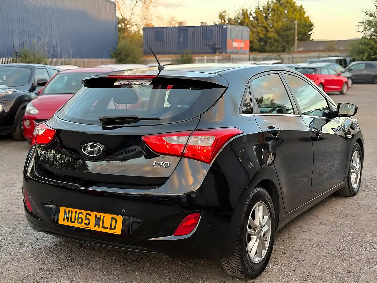 Used 2015 Hyundai I30 Se Black - Interior and Exterior details 8