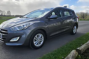 Used 2015 Hyundai i30 Se Blue Drive Grey - Interior and Exterior details 3