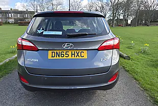 Used 2015 Hyundai i30 Se Blue Drive Grey - Interior and Exterior details 5