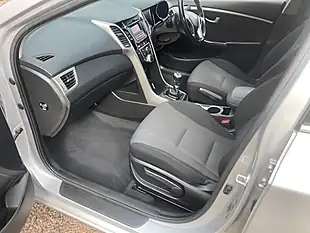 Used 2015 Hyundai i30 Se Blue Drive Silver - Interior and Exterior details 8