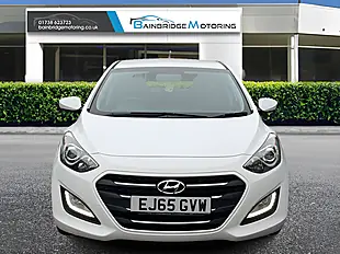 Used 2015 Hyundai i30 Se Blue Drive White - Interior and Exterior details 8