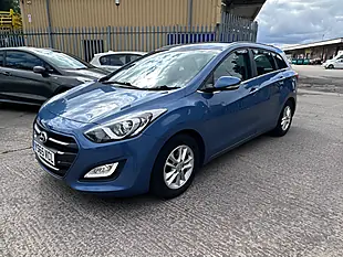 Used 2015 Hyundai i30 Se Nav Tourer Blue - Interior and Exterior details 6