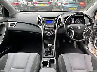 Used 2015 Hyundai I30 Se Silver - Interior and Exterior details 12