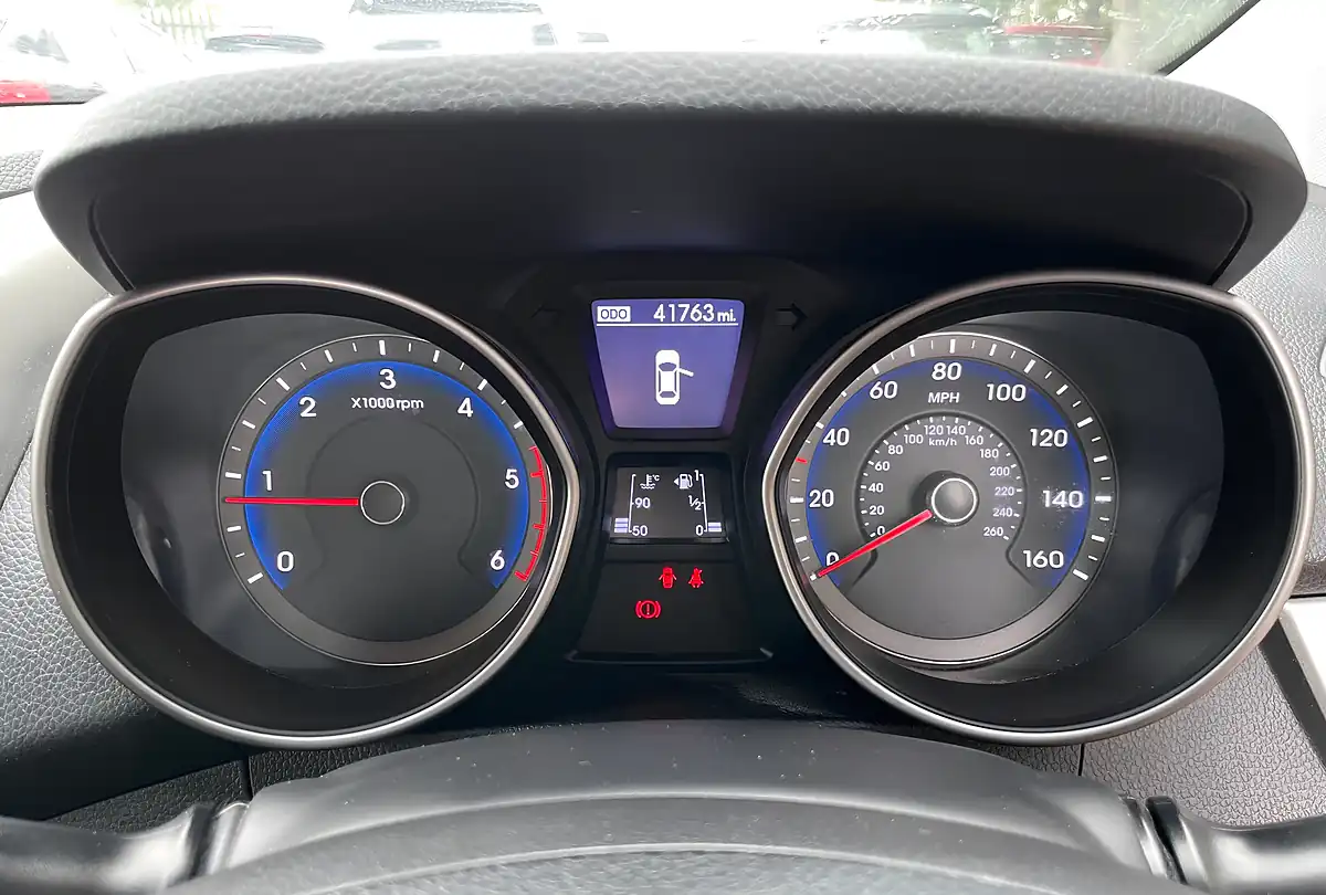 Used 2015 Hyundai I30 Se Silver - Interior and Exterior details 13