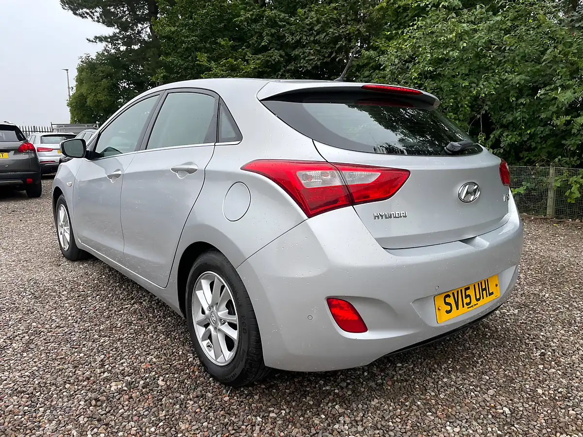 Used 2015 Hyundai I30 Se Silver - Interior and Exterior details 4
