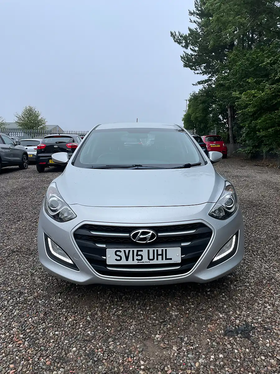Used 2015 Hyundai I30 Se Silver - Interior and Exterior details 9