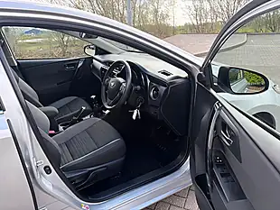 Used 2015 Hyundai i30 Silver - Interior and Exterior details 14