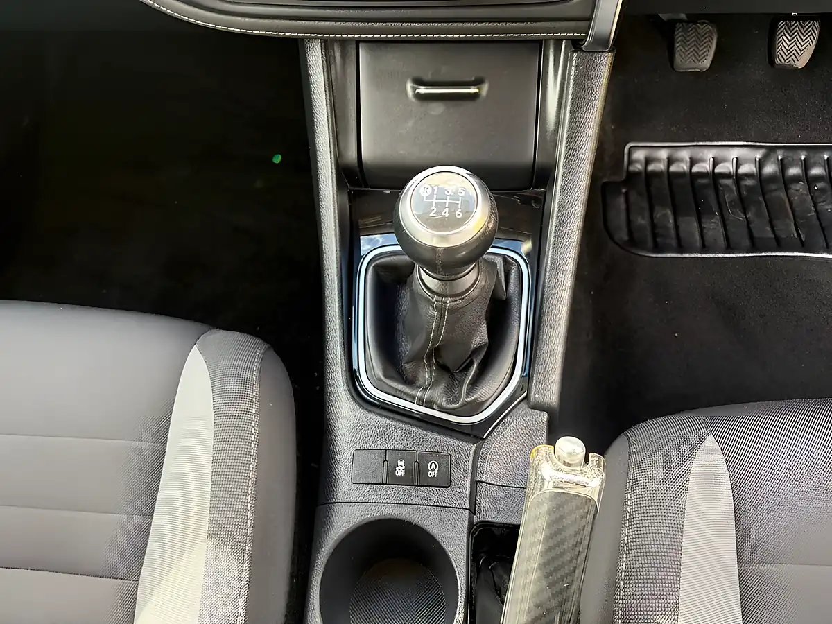 Used 2015 Hyundai i30 Silver - Interior and Exterior details 20