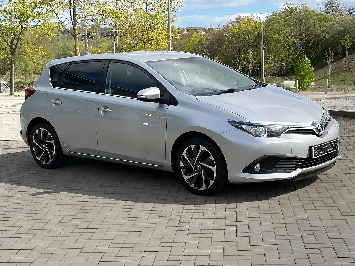 Used 2015 Hyundai i30 Silver - Interior and Exterior details 7