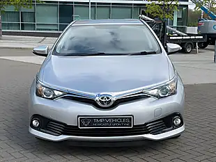 Used 2015 Hyundai i30 Silver - Interior and Exterior details 8