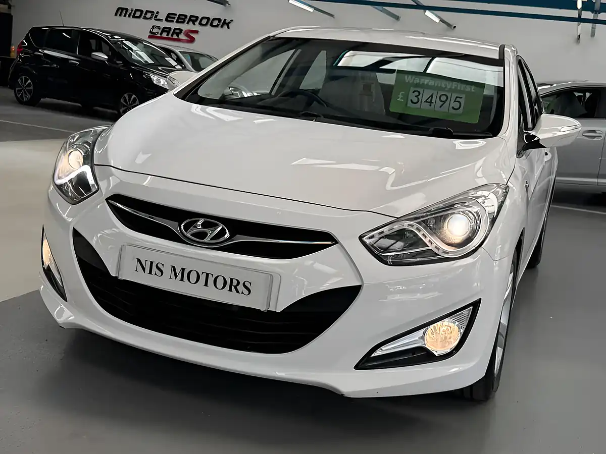 Used 2015 Hyundai i40 Active White - Interior and Exterior details 18