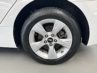 Used 2015 Hyundai i40 Active White - Interior and Exterior details 20