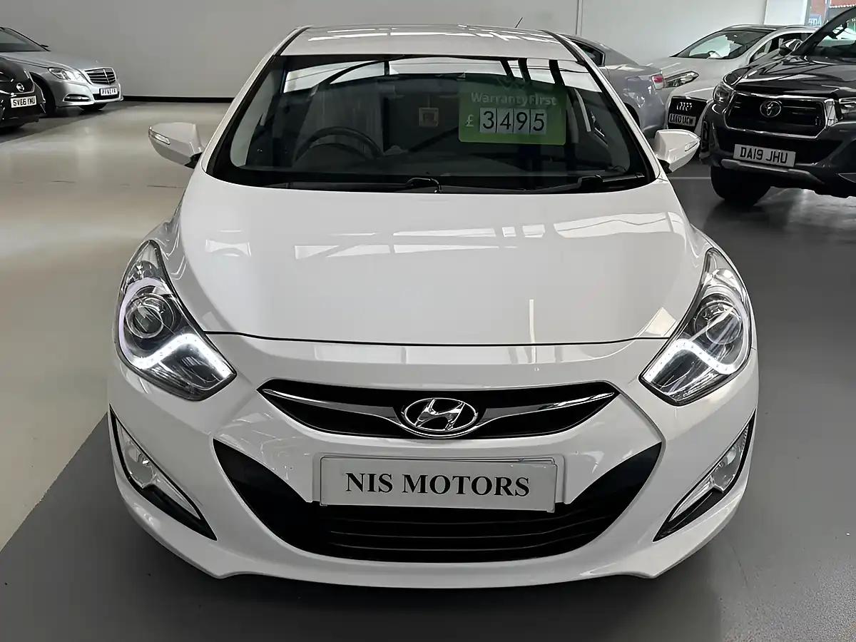 Used 2015 Hyundai i40 Active White - Interior and Exterior details 6